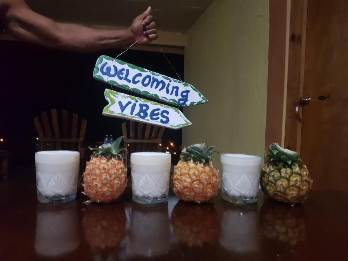 Welcoming Vibes Otel Treasure Beach Dış mekan fotoğraf